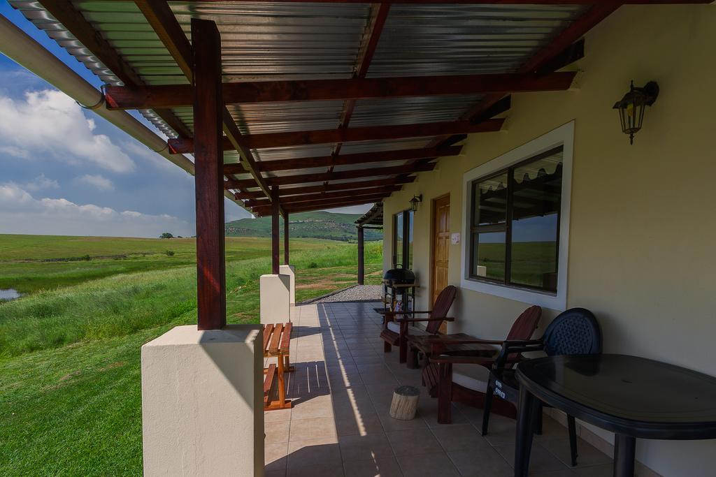 Forellenhof Guest Farm Wakkerstroom Exteriör bild